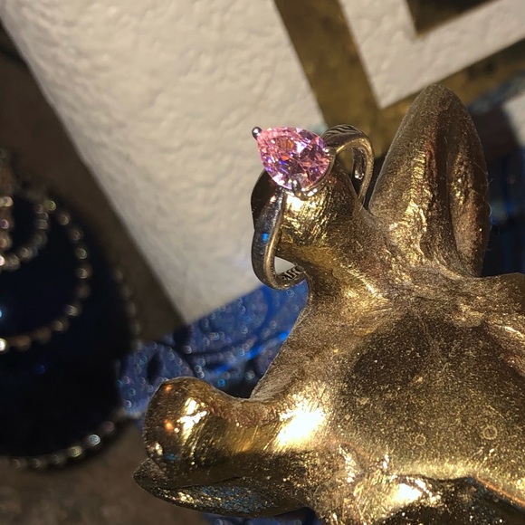 Sapphire Ring - Picture 5 of 9